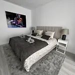 Apartment 42 - Penthouse A Cancelada