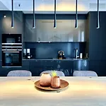 42 - Penthouse A Cancelada Appartement