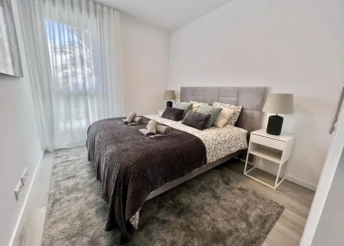 42 - Penthouse A Cancelada Estepona